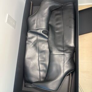 Identita Women's Black Leather Knee-High Stiletto Boots